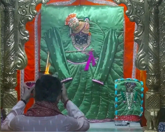 Post media